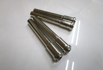異種金属溶接品（銅＋ステンレス）へのニッケルメッキ加工事例｜大阪市